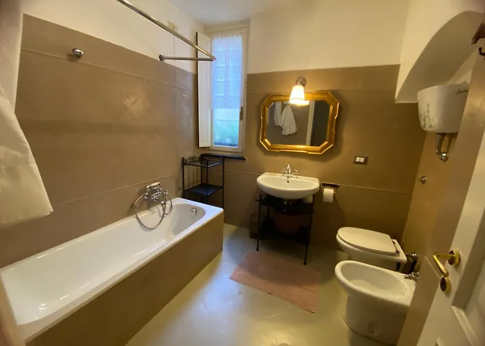 Apartment Tower House Acquario *