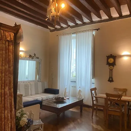 Tower House Acquario Apartment Genoa