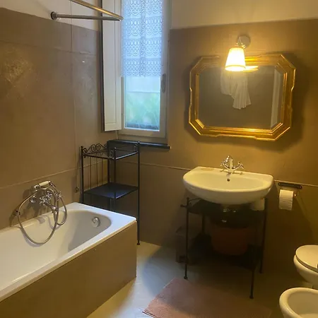 Tower House Acquario Apartment