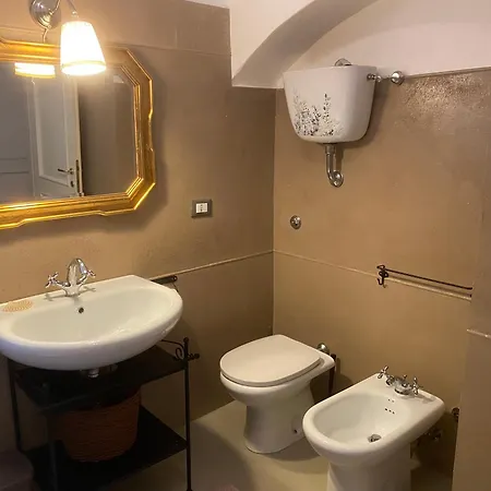 Tower House Acquario Apartment *