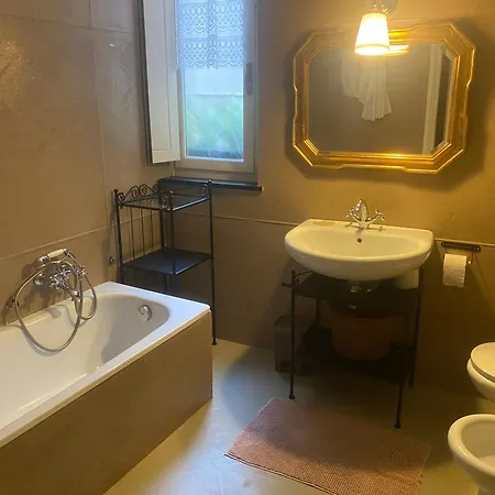 Tower House Acquario Apartment Genoa
