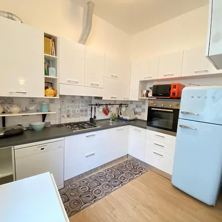 דירה Tower House Acquario