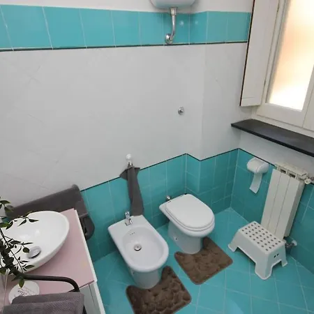 Tower House Acquario Apartment Genoa