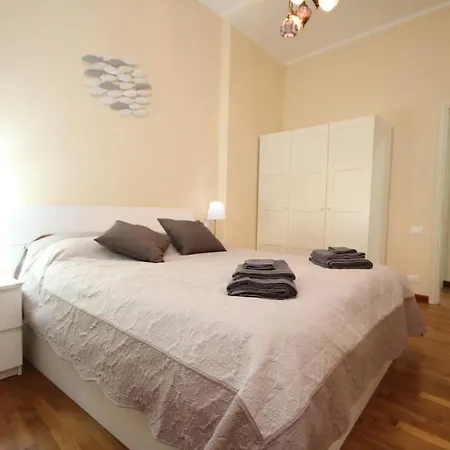 Tower House Acquario Apartment *